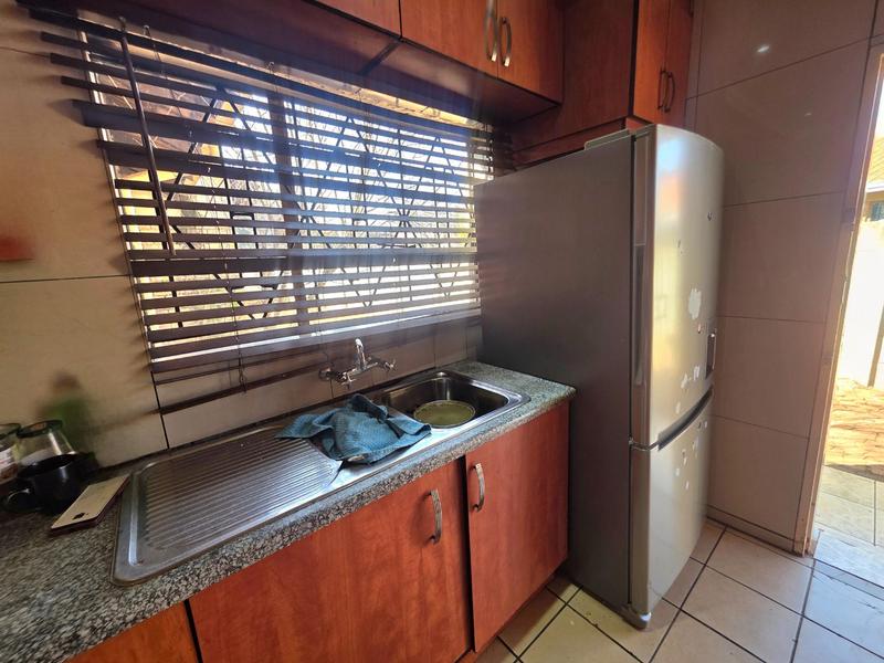 3 Bedroom Property for Sale in Dawn Park Gauteng