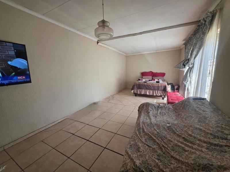 3 Bedroom Property for Sale in Dawn Park Gauteng