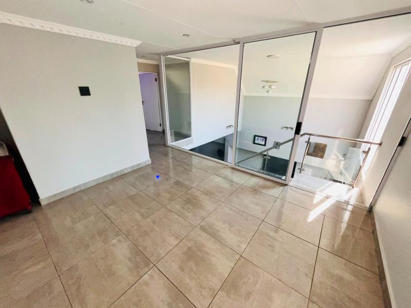 3 Bedroom Property for Sale in Carlswald Gauteng