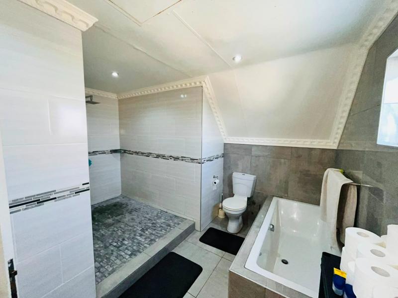 3 Bedroom Property for Sale in Carlswald Gauteng