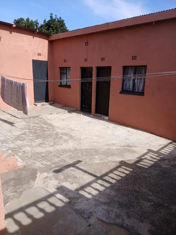 2 Bedroom Property for Sale in Dube Gauteng