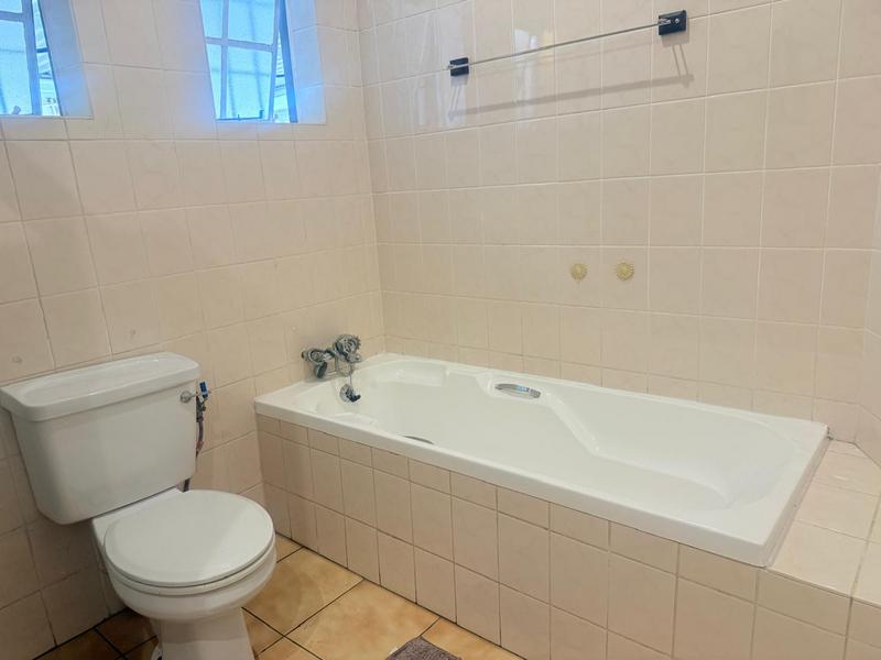 2 Bedroom Property for Sale in Wychwood Gauteng