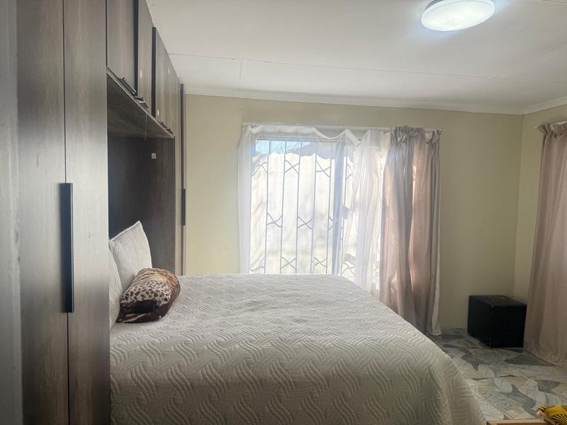 2 Bedroom Property for Sale in Wychwood Gauteng