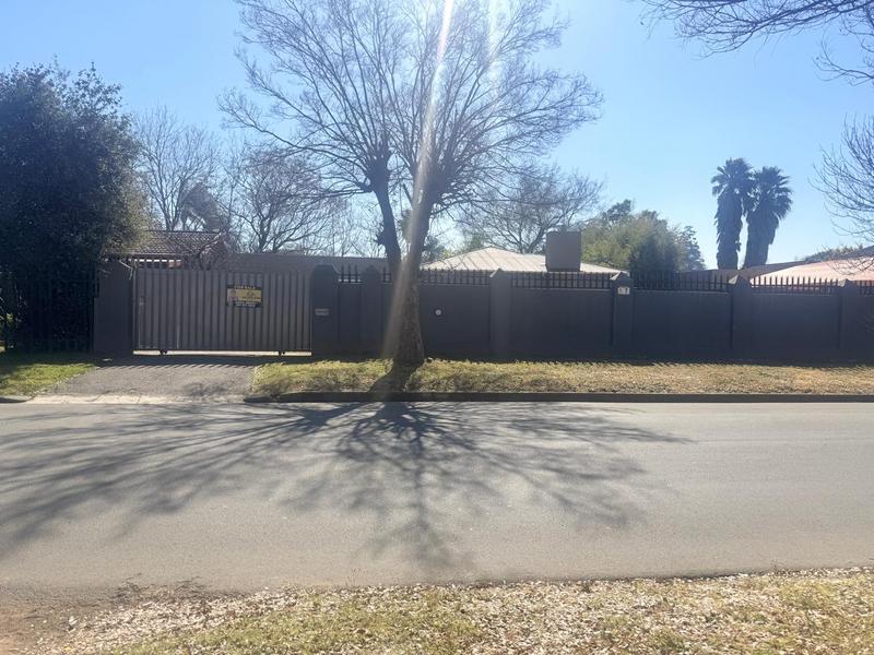 2 Bedroom Property for Sale in Wychwood Gauteng