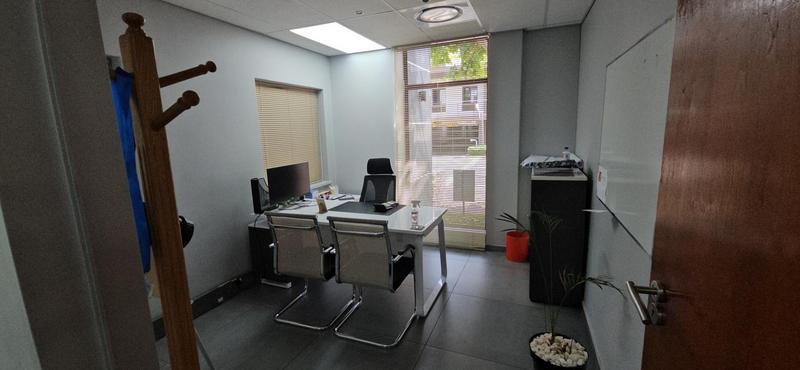To Let Commercial Property for Rent in Vorna Valley Gauteng