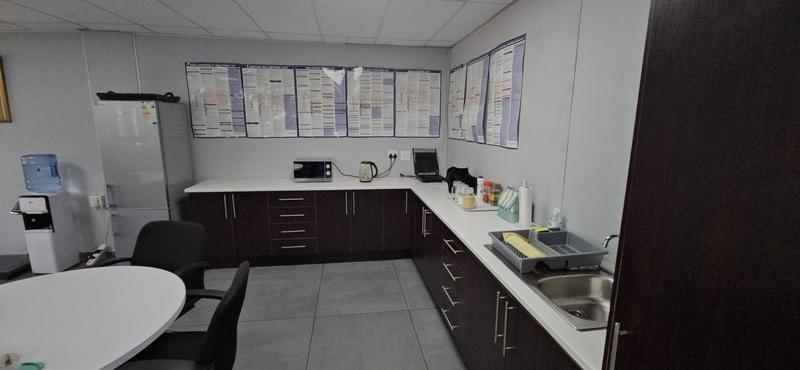To Let Commercial Property for Rent in Vorna Valley Gauteng