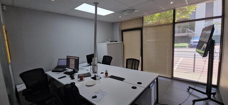 To Let Commercial Property for Rent in Vorna Valley Gauteng