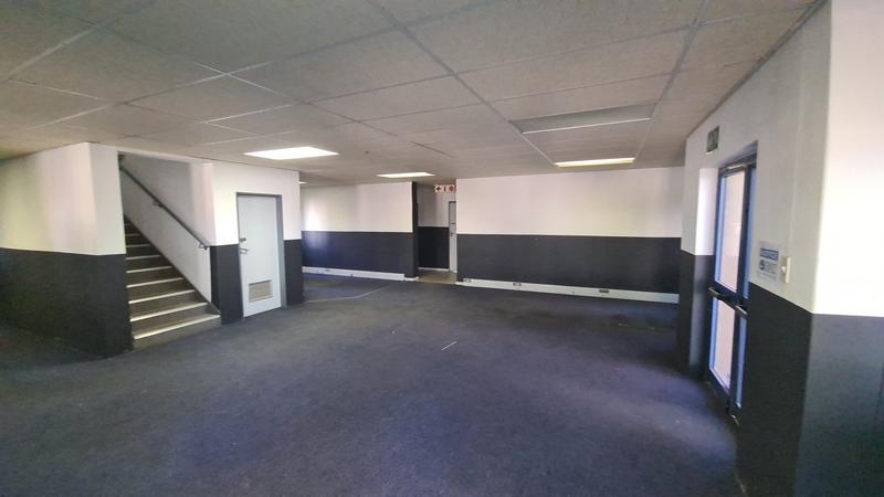 To Let Commercial Property for Rent in Randjespark Gauteng