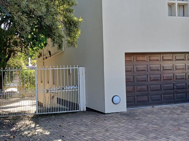 To Let 1 Bedroom Property for Rent in Morningside Gauteng