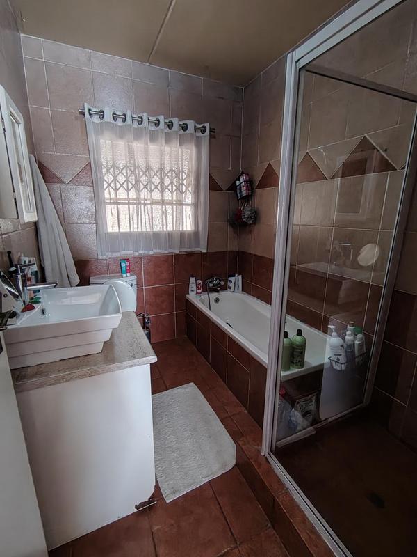 To Let 3 Bedroom Property for Rent in Solheim Gauteng