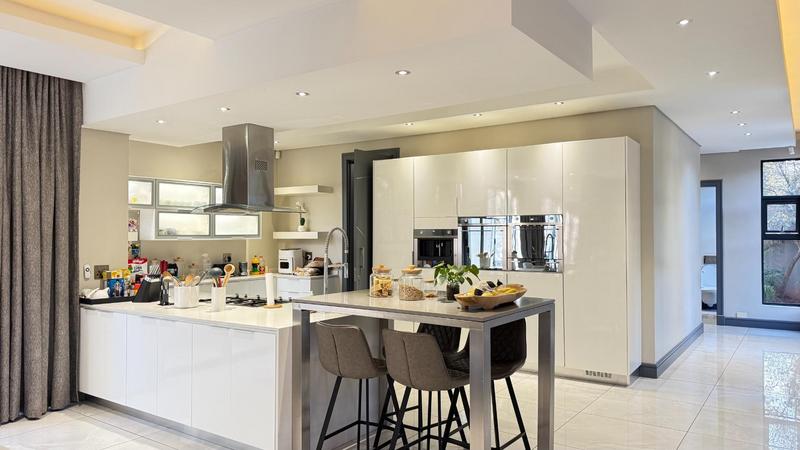 5 Bedroom Property for Sale in Serengeti Lifestyle Estate Gauteng