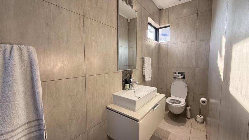 5 Bedroom Property for Sale in Serengeti Lifestyle Estate Gauteng