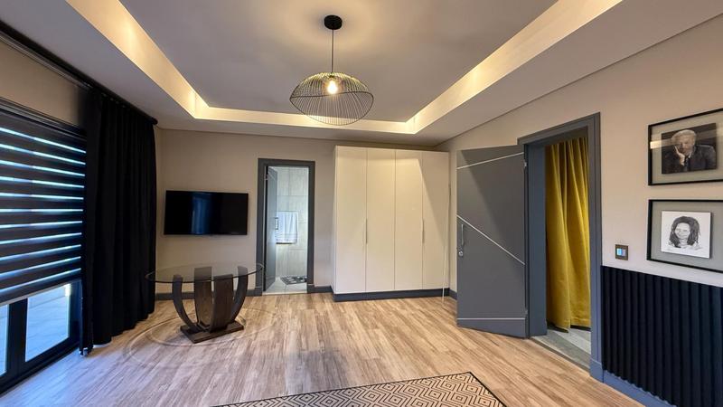 5 Bedroom Property for Sale in Serengeti Lifestyle Estate Gauteng