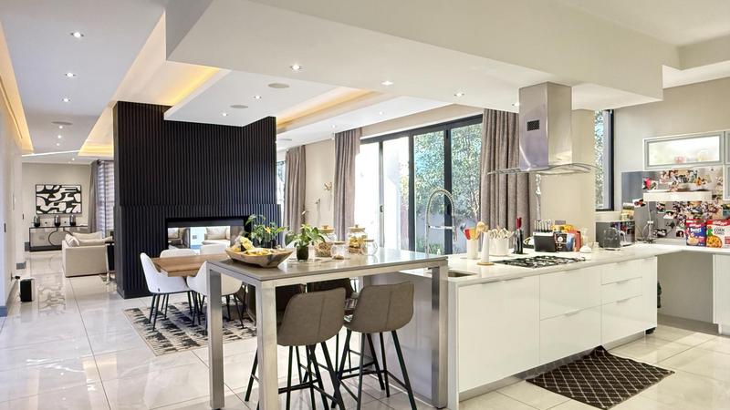 5 Bedroom Property for Sale in Serengeti Lifestyle Estate Gauteng
