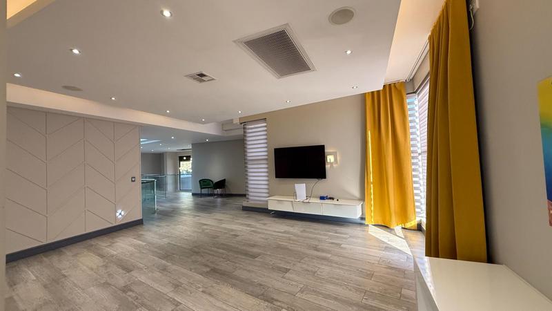 5 Bedroom Property for Sale in Serengeti Lifestyle Estate Gauteng