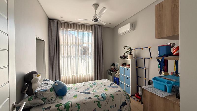 5 Bedroom Property for Sale in Midstream Heights Gauteng
