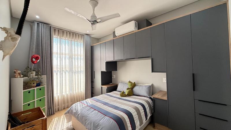 5 Bedroom Property for Sale in Midstream Heights Gauteng