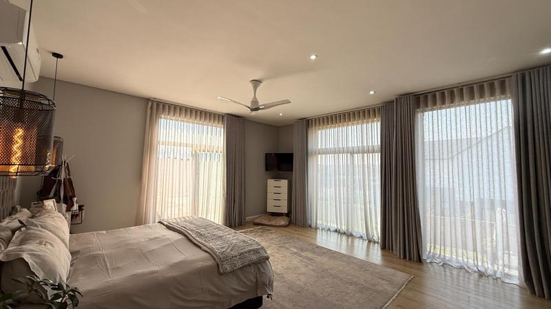 5 Bedroom Property for Sale in Midstream Heights Gauteng