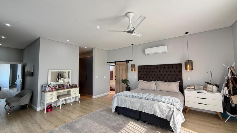 5 Bedroom Property for Sale in Midstream Heights Gauteng