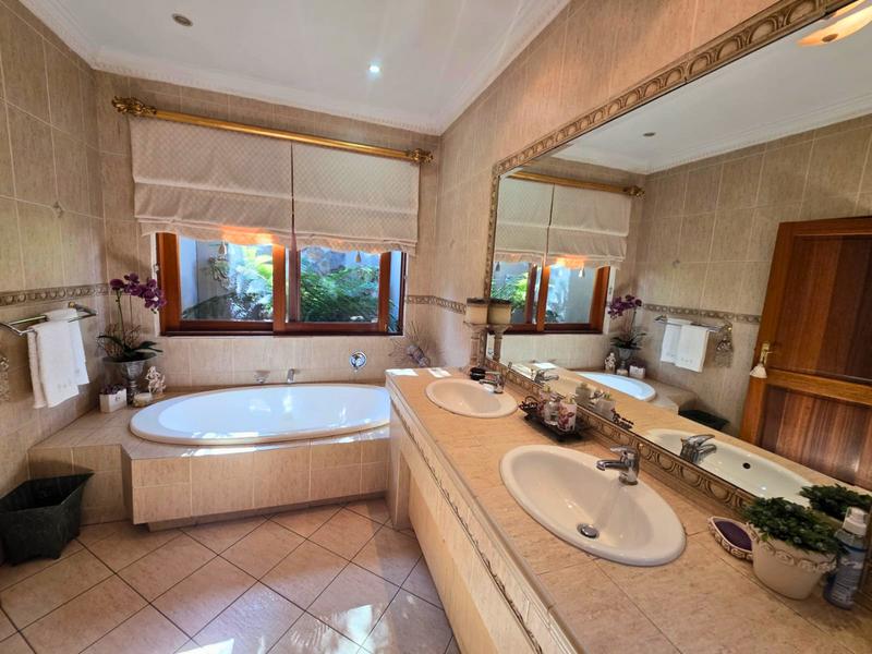 3 Bedroom Property for Sale in Glen Marais Gauteng