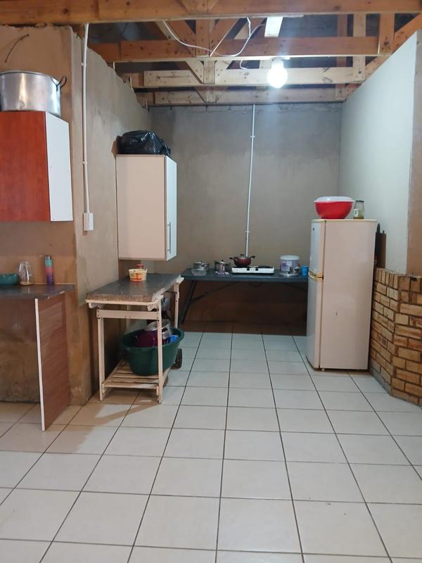 6 Bedroom Property for Sale in Eike Park Gauteng