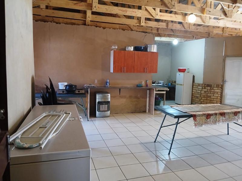 6 Bedroom Property for Sale in Eike Park Gauteng