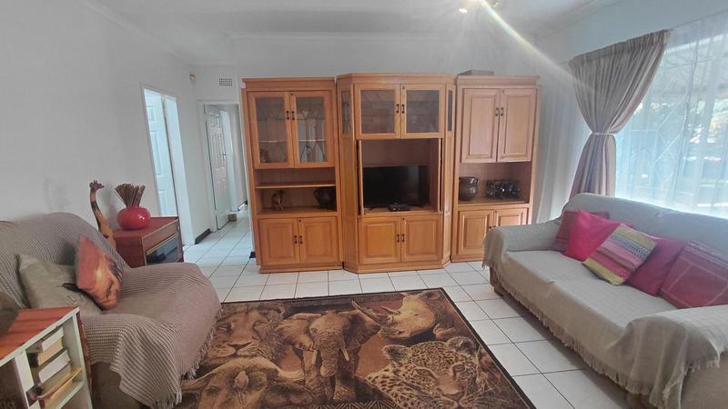 3 Bedroom Property for Sale in Brackendowns Gauteng