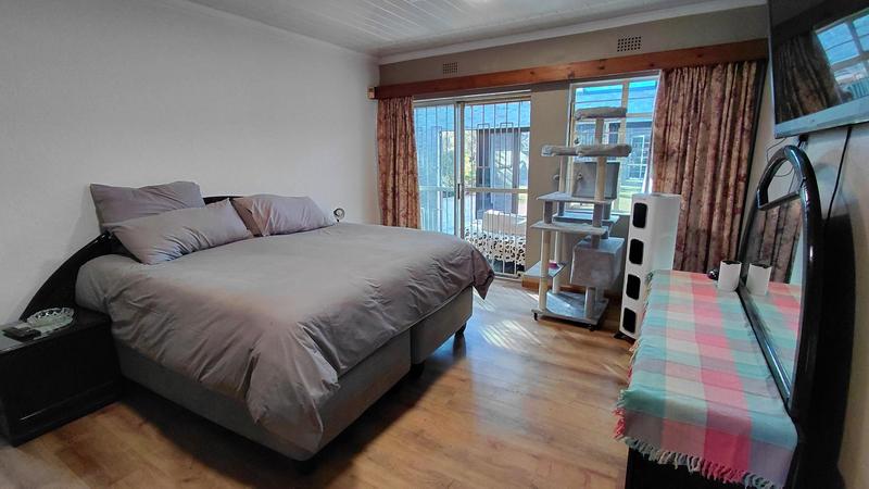 4 Bedroom Property for Sale in Brackenhurst Gauteng