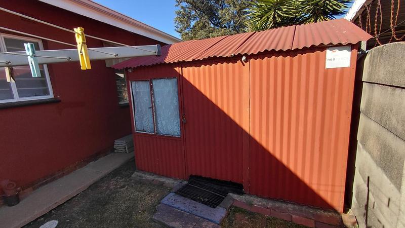 4 Bedroom Property for Sale in Brackenhurst Gauteng