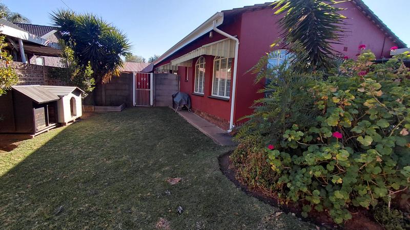 4 Bedroom Property for Sale in Brackenhurst Gauteng