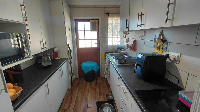 4 Bedroom Property for Sale in Brackenhurst Gauteng