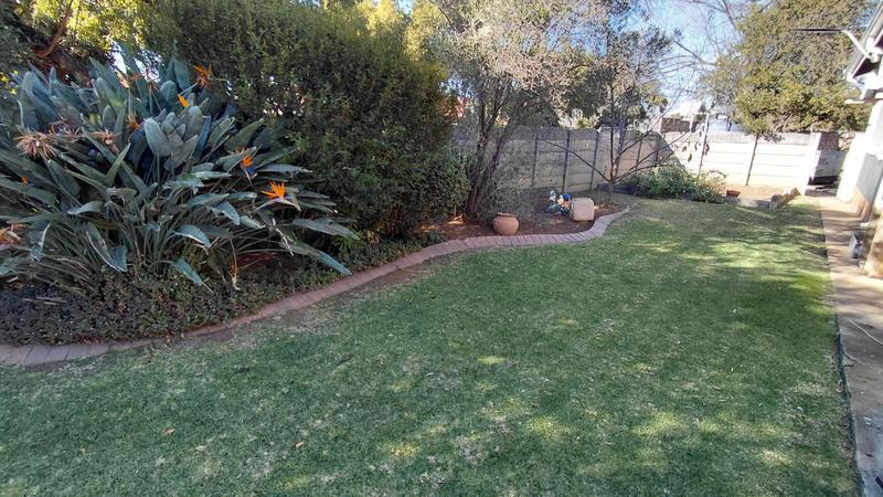4 Bedroom Property for Sale in Brackenhurst Gauteng