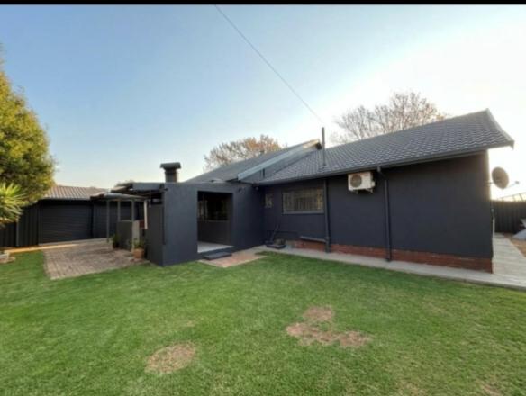 3 Bedroom Property for Sale in Dalpark Gauteng