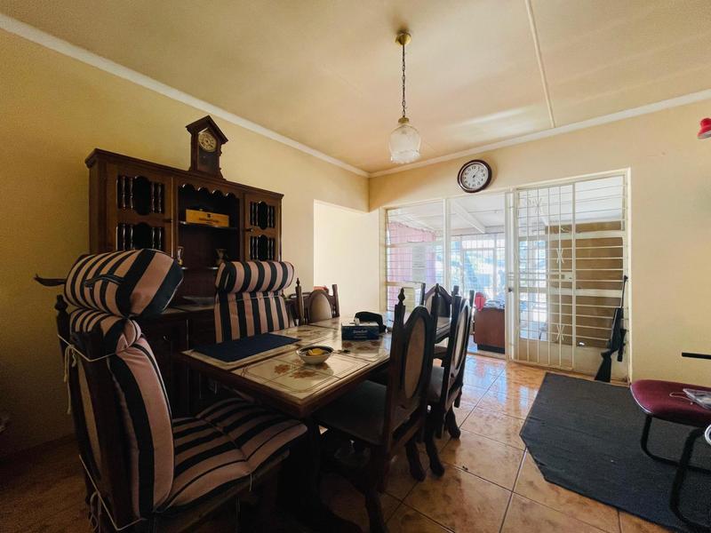 4 Bedroom Property for Sale in Dunnottar Gauteng