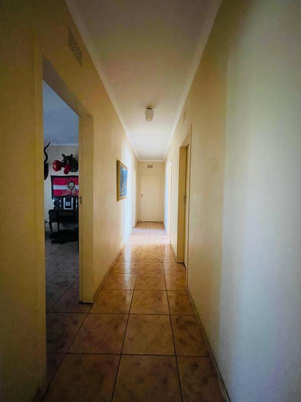 4 Bedroom Property for Sale in Dunnottar Gauteng