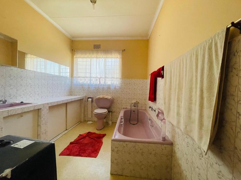 4 Bedroom Property for Sale in Dunnottar Gauteng