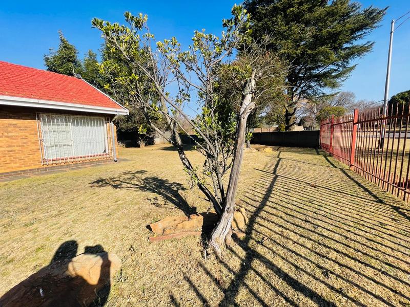 4 Bedroom Property for Sale in Dunnottar Gauteng