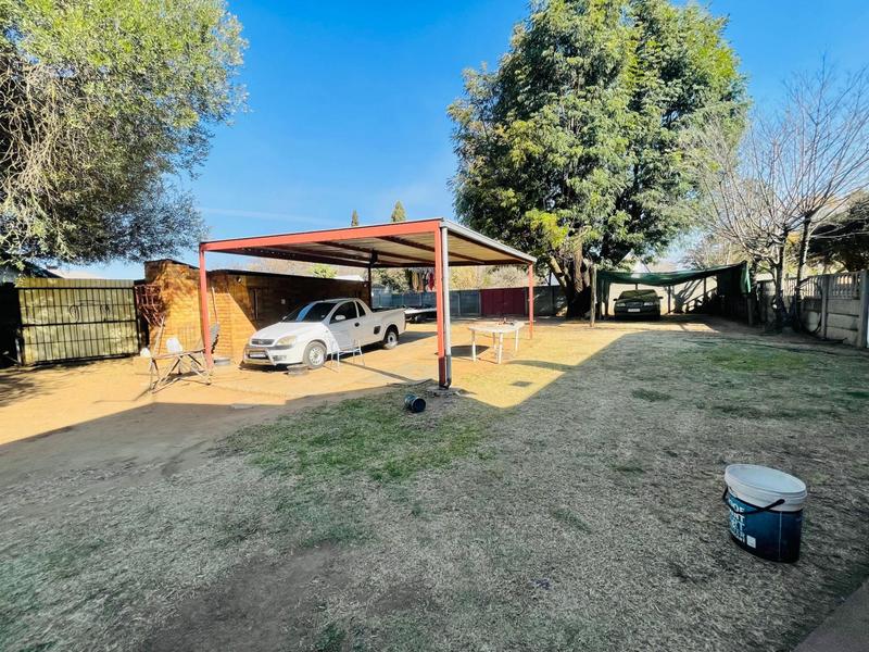 4 Bedroom Property for Sale in Dunnottar Gauteng