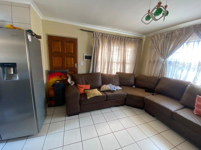 3 Bedroom Property for Sale in Clayville East Gauteng