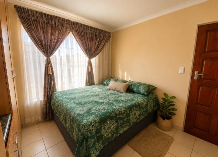 3 Bedroom Property for Sale in Clayville East Gauteng
