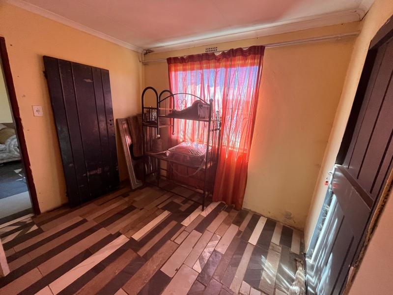 7 Bedroom Property for Sale in Orange Farm Gauteng