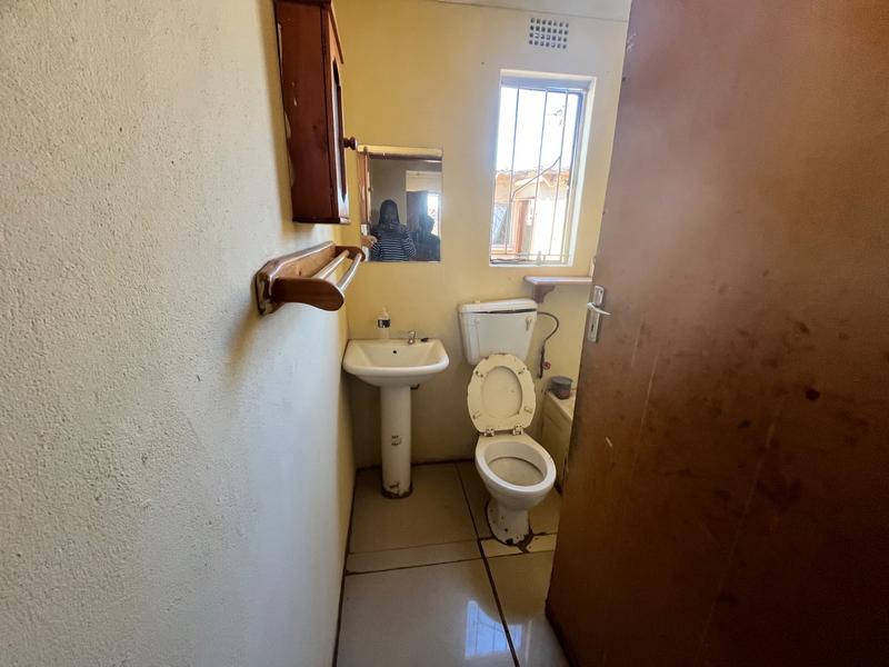7 Bedroom Property for Sale in Orange Farm Gauteng