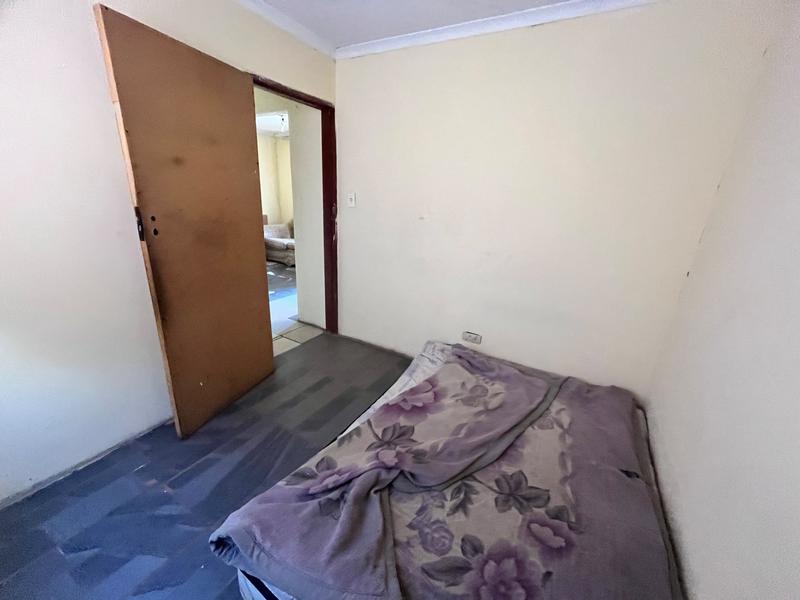7 Bedroom Property for Sale in Orange Farm Gauteng