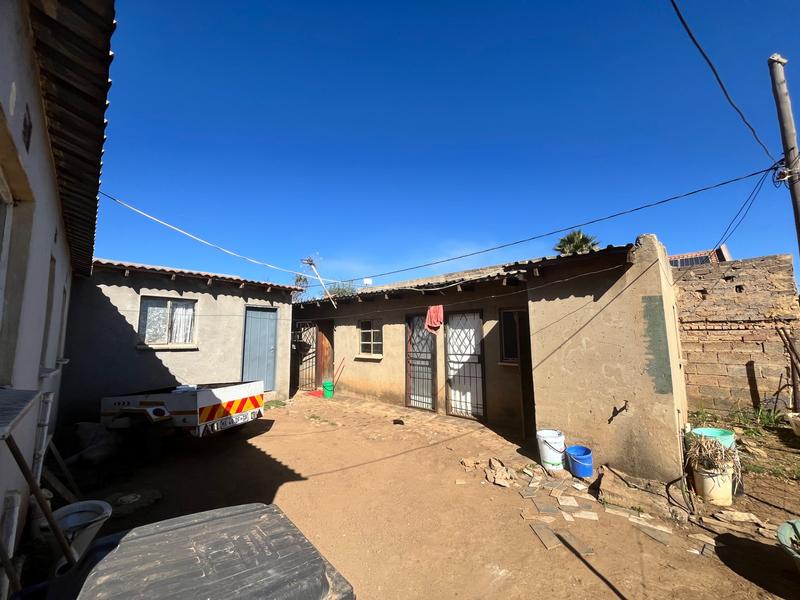 7 Bedroom Property for Sale in Orange Farm Gauteng