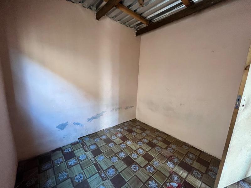 7 Bedroom Property for Sale in Orange Farm Gauteng