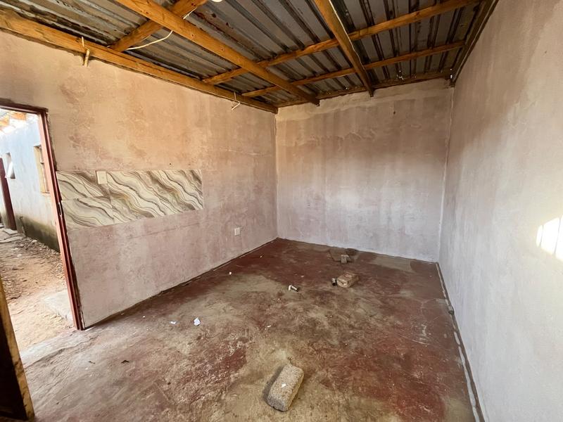 7 Bedroom Property for Sale in Orange Farm Gauteng