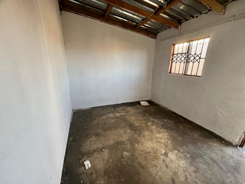 7 Bedroom Property for Sale in Orange Farm Gauteng
