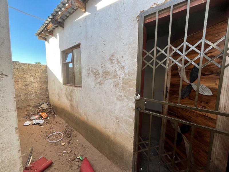 7 Bedroom Property for Sale in Orange Farm Gauteng