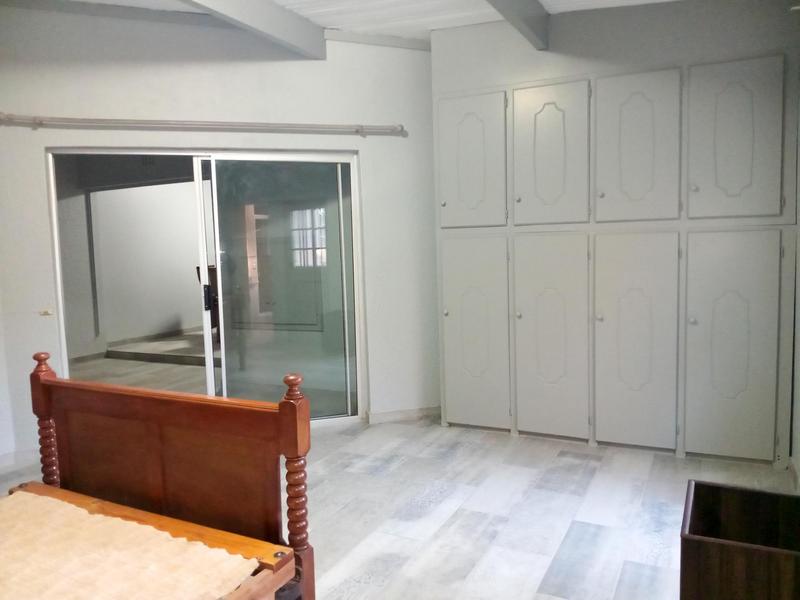 4 Bedroom Property for Sale in Flora Gardens Gauteng