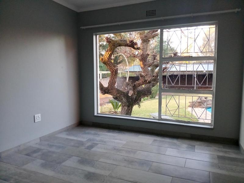 4 Bedroom Property for Sale in Flora Gardens Gauteng